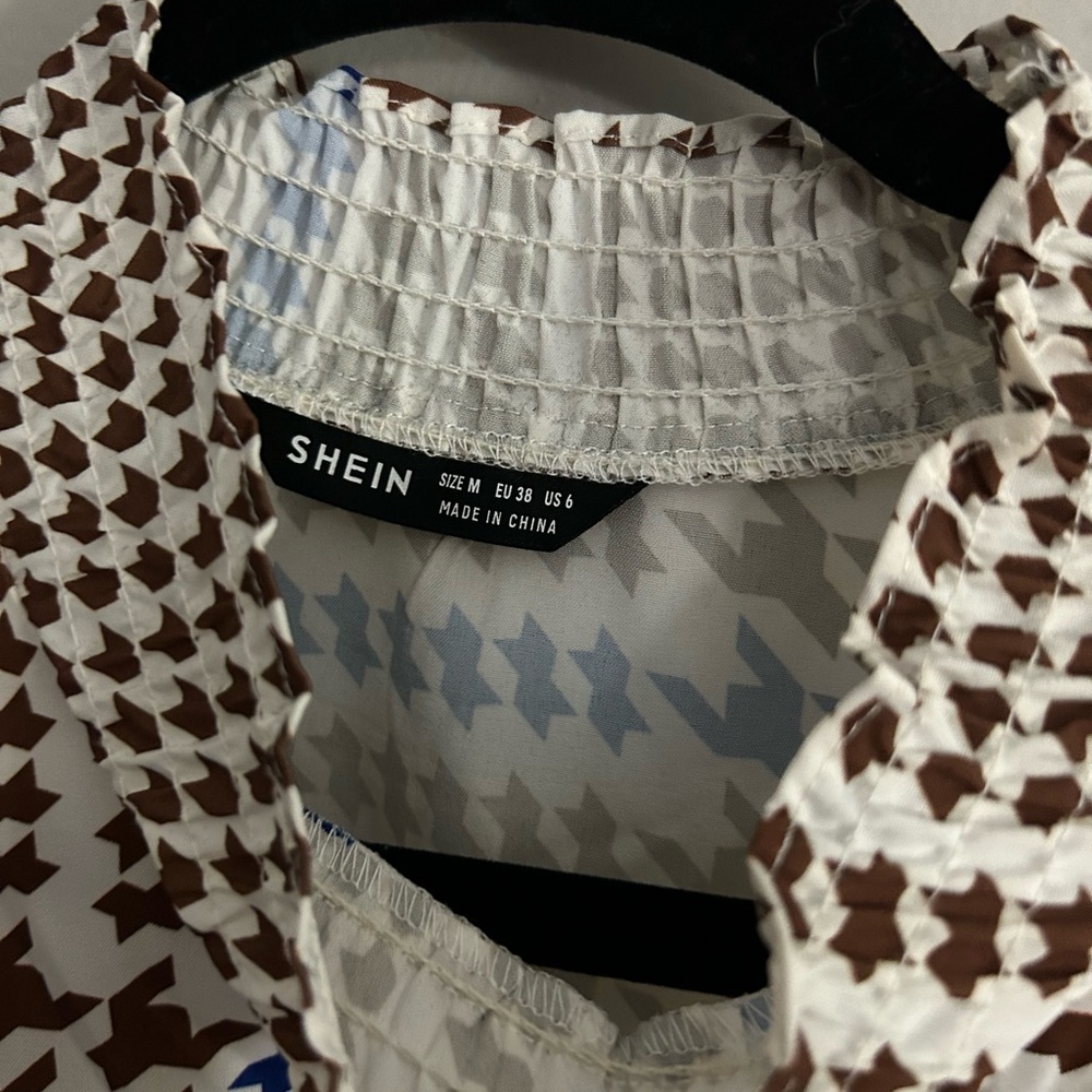 Patterned Ruffle Shirt - Picture 4 of 4